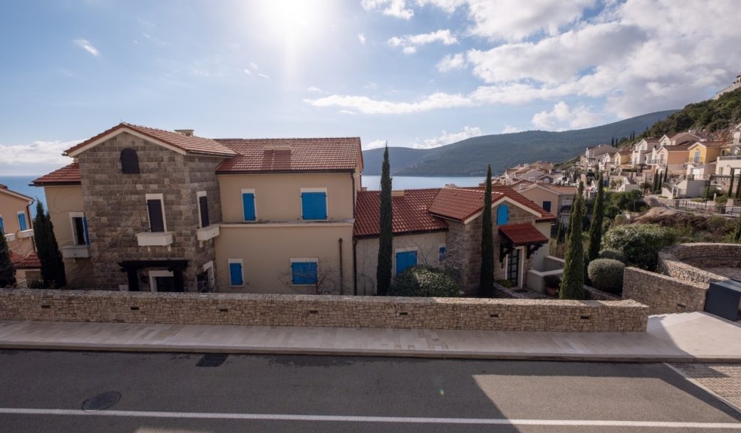 tivat-lustica-bay-apartment-two-bedroom-152-sqm-montenegr-for-sale-A-0273425