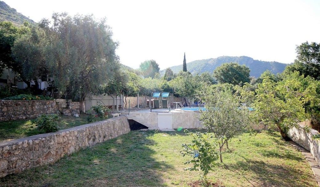 budva-rezevici-villa-300-sqm-land-plot-1200-sqm-montenegro-for-sale-V-02757 (43)